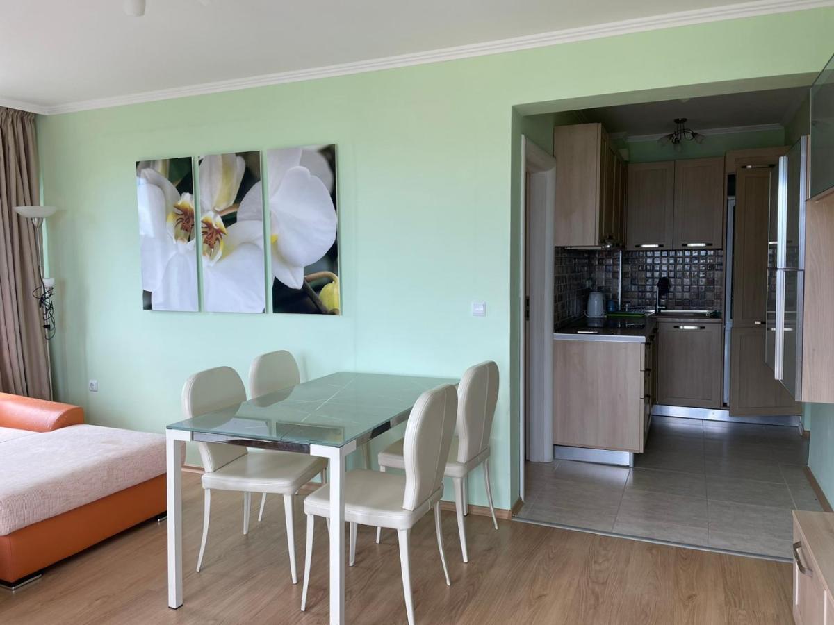 Sea View Apartment Balchik Luaran gambar